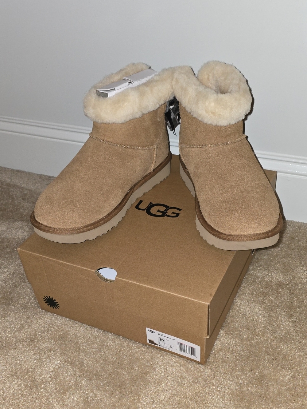 UGG Women's Mini Bailey Boots - Chestnut/Tan